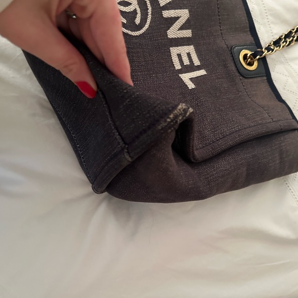 Authentic Chanel deauville tote - Picture 2 of 4